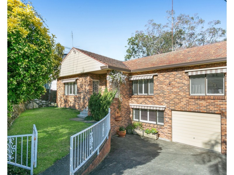 9 Faye Avenue, Blakehurst NSW 2221