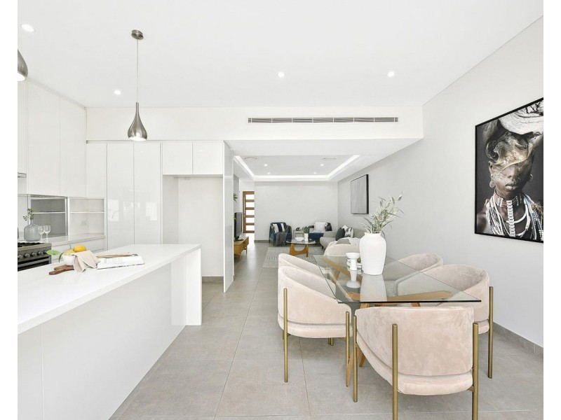 653A Henry Lawson Drive, East Hills NSW 2213