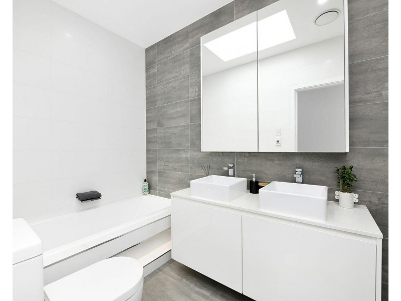 653A Henry Lawson Drive, East Hills NSW 2213