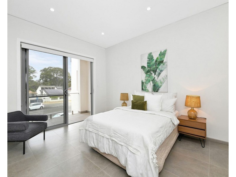 653A Henry Lawson Drive, East Hills NSW 2213