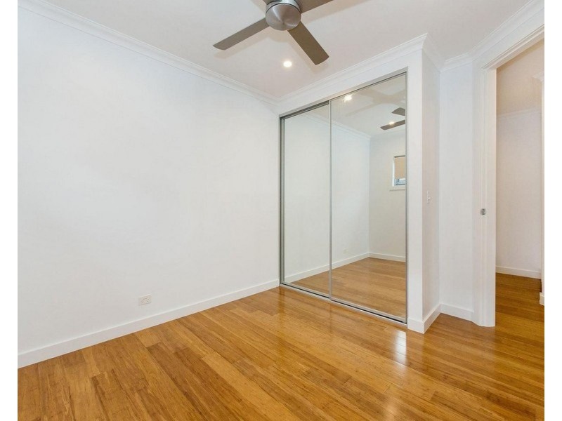 10 Claverdon Avenue, Picnic Point NSW 2213