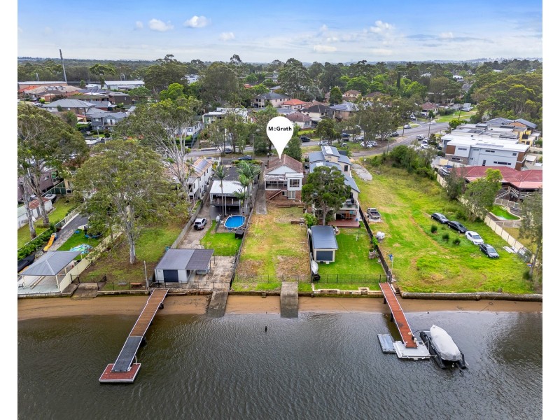 596 Henry Lawson Drive, East Hills NSW 2213