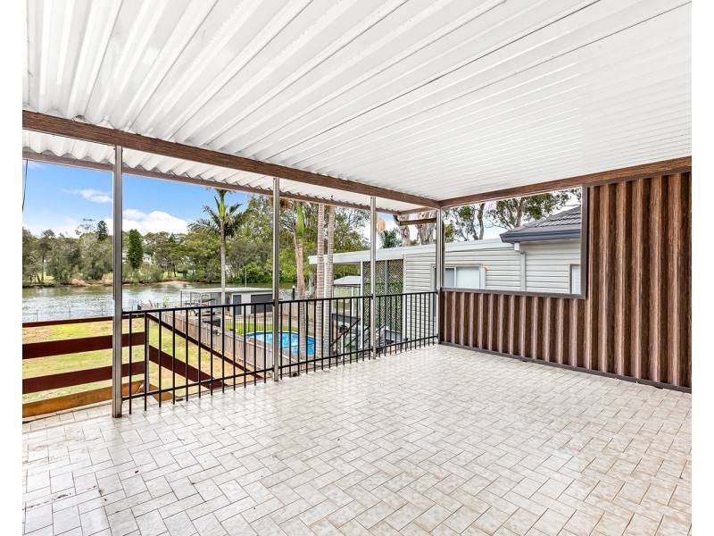 596 Henry Lawson Drive, East Hills NSW 2213