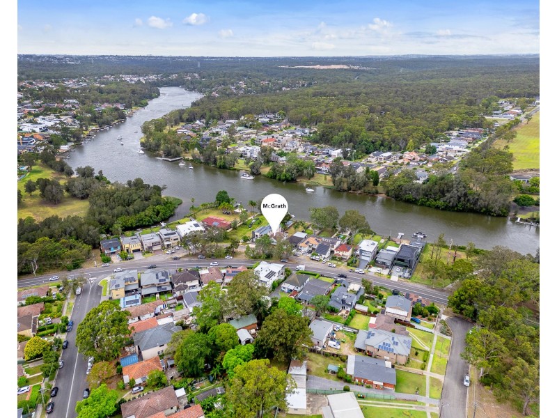 596 Henry Lawson Drive, East Hills NSW 2213
