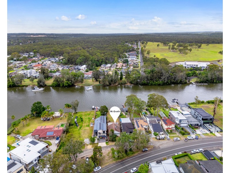 596 Henry Lawson Drive, East Hills NSW 2213
