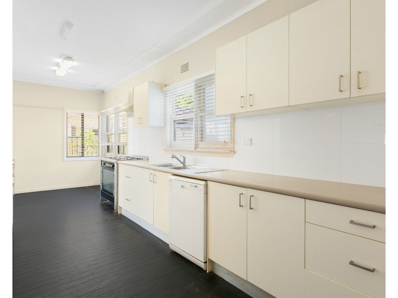 1 Tedman Parade, Sylvania NSW 2224