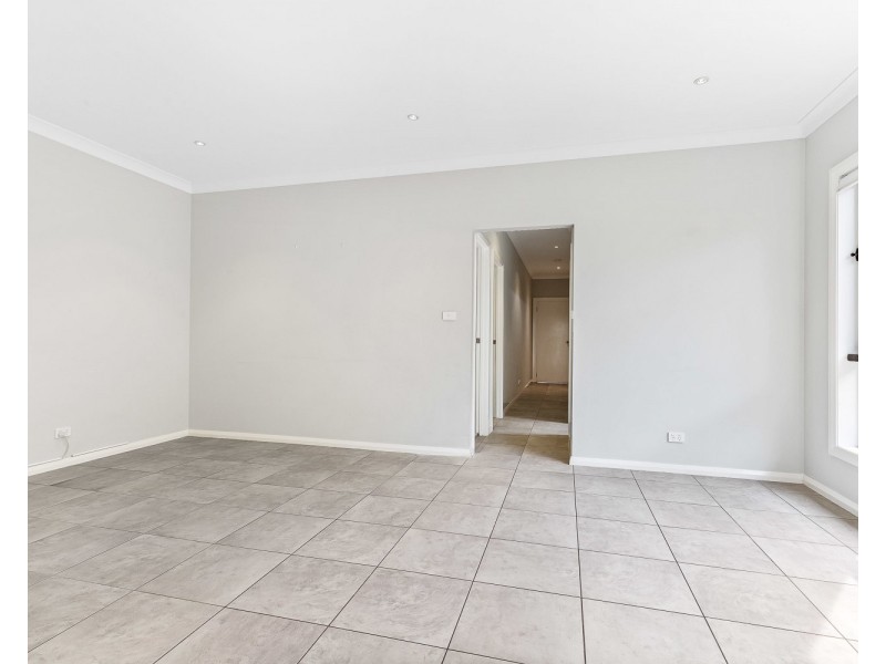 11 Drake Street, Panania NSW 2213