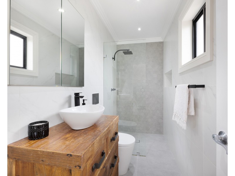 1/12 Lancaster Avenue, Punchbowl NSW 2196