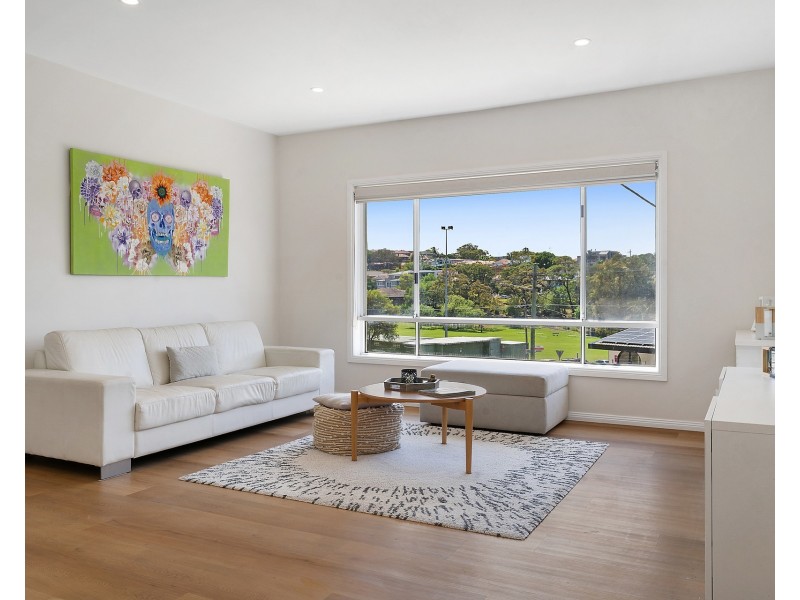 32 Kyle Parade, Kyle Bay NSW 2221