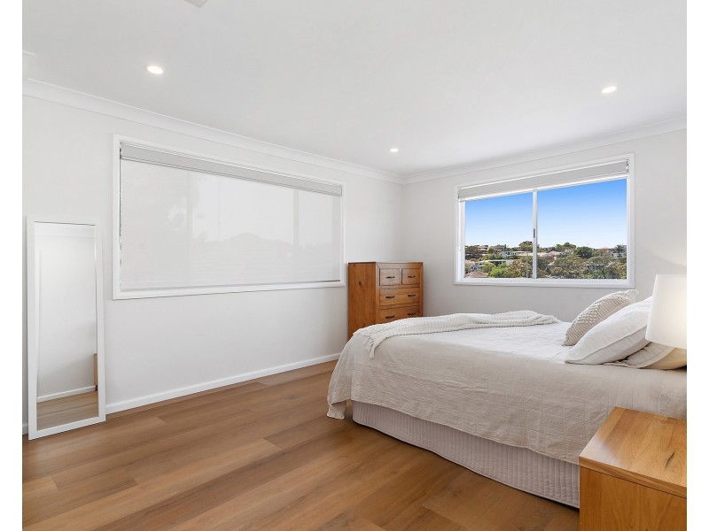 32 Kyle Parade, Kyle Bay NSW 2221