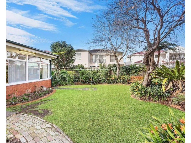 32 Read Street, Blakehurst NSW 2221