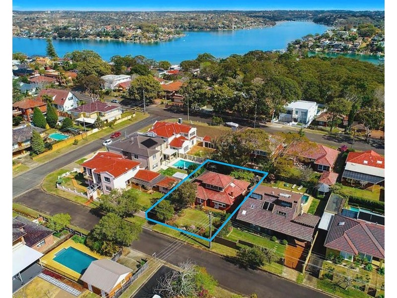 32 Read Street, Blakehurst NSW 2221
