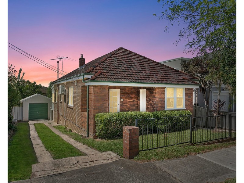 12 Wolli Street, Kingsgrove NSW 2208