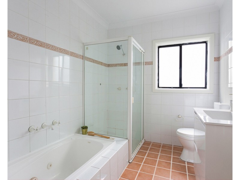 2 Bray Grove, Menai NSW 2234