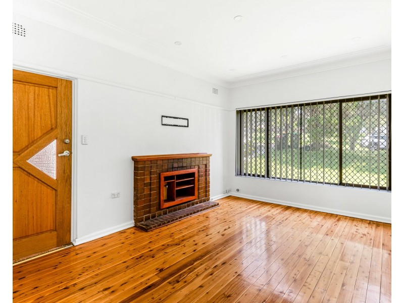53 Junee Crescent, Kingsgrove NSW 2208