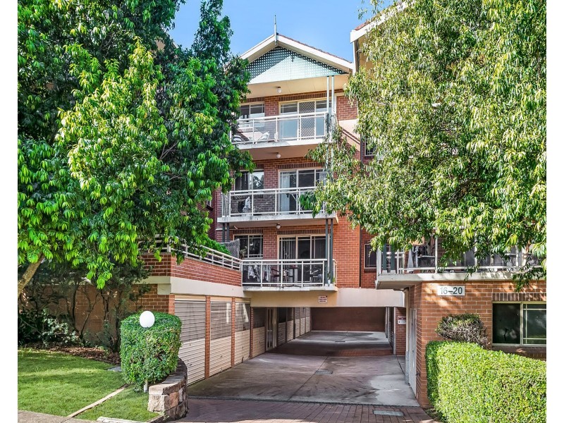 13/16-20 Winchester Street, Carlton NSW 2218
