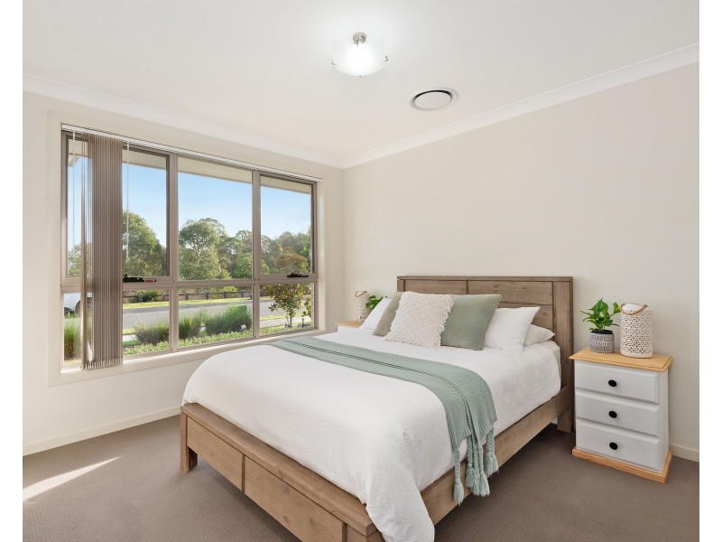 32 Peckham Grove, Oran Park NSW 2570