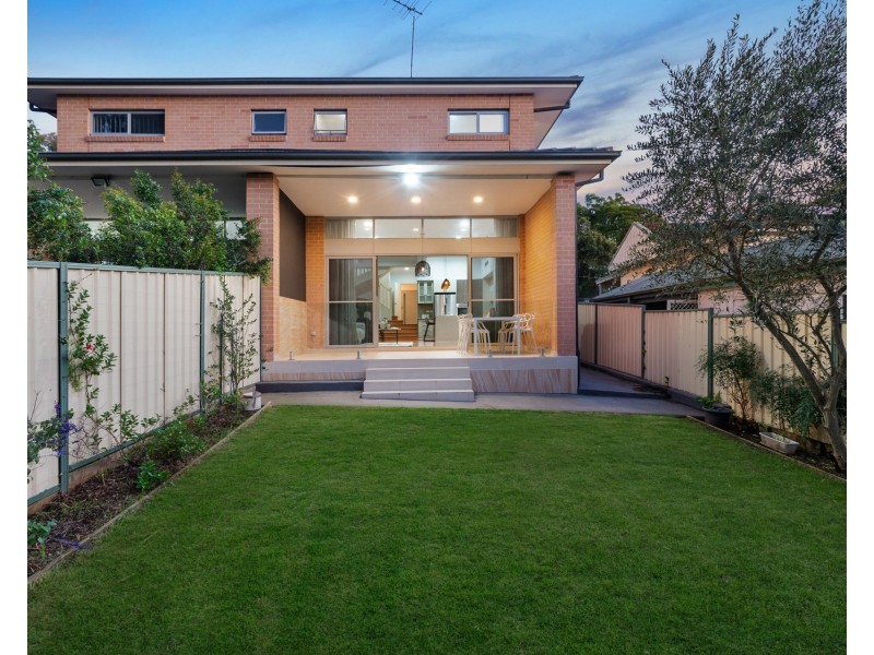 6A Woodburn Avenue, Panania NSW 2213