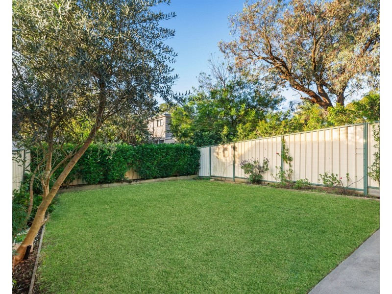 6A Woodburn Avenue, Panania NSW 2213