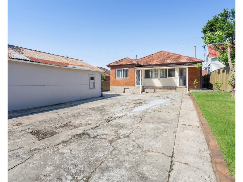 138 Stoney Creek Road, Beverly Hills NSW 2209
