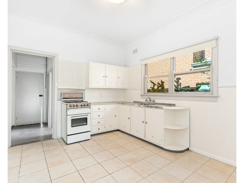 135 Hinemoa Street, Panania NSW 2213