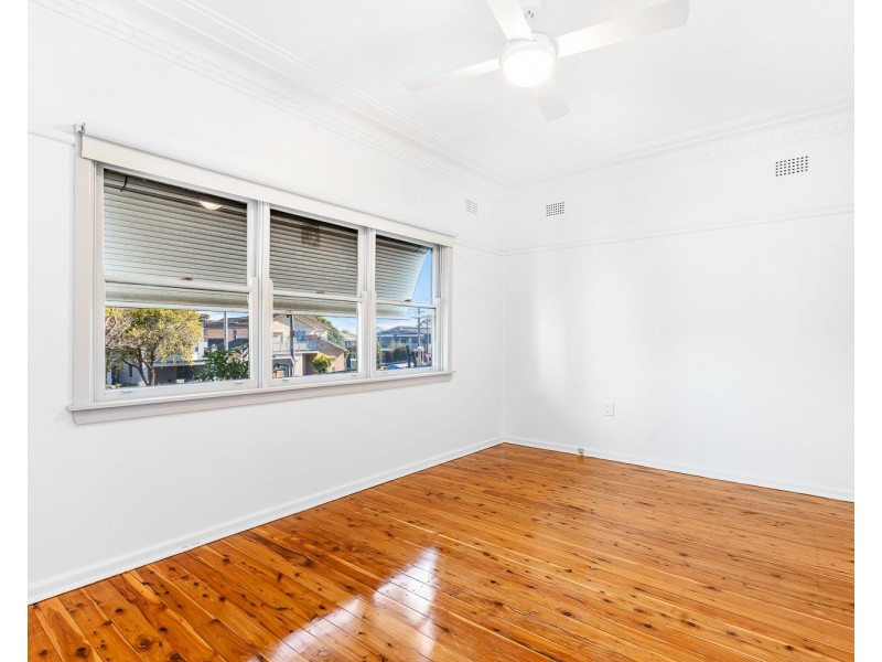 135 Hinemoa Street, Panania NSW 2213