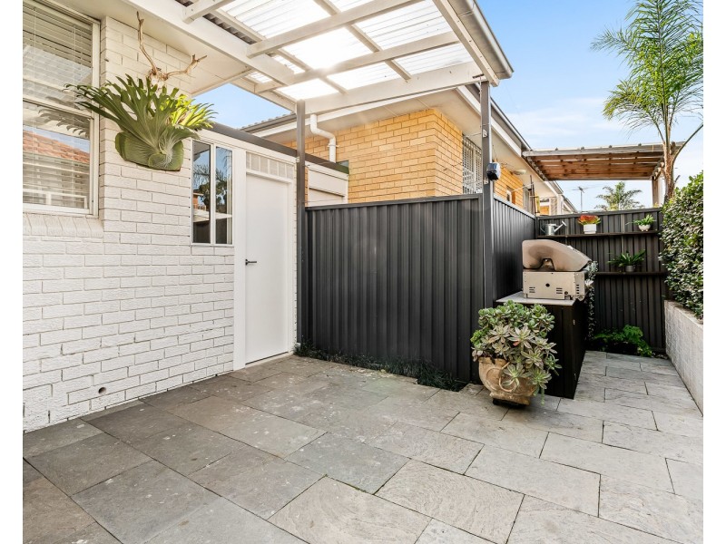 1/136 Russell Avenue, Dolls Point NSW 2219
