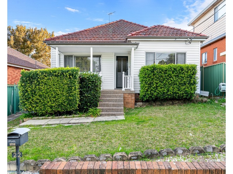 22  Glamis Street, Kingsgrove NSW 2208