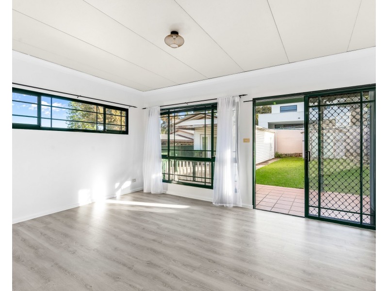 22  Glamis Street, Kingsgrove NSW 2208