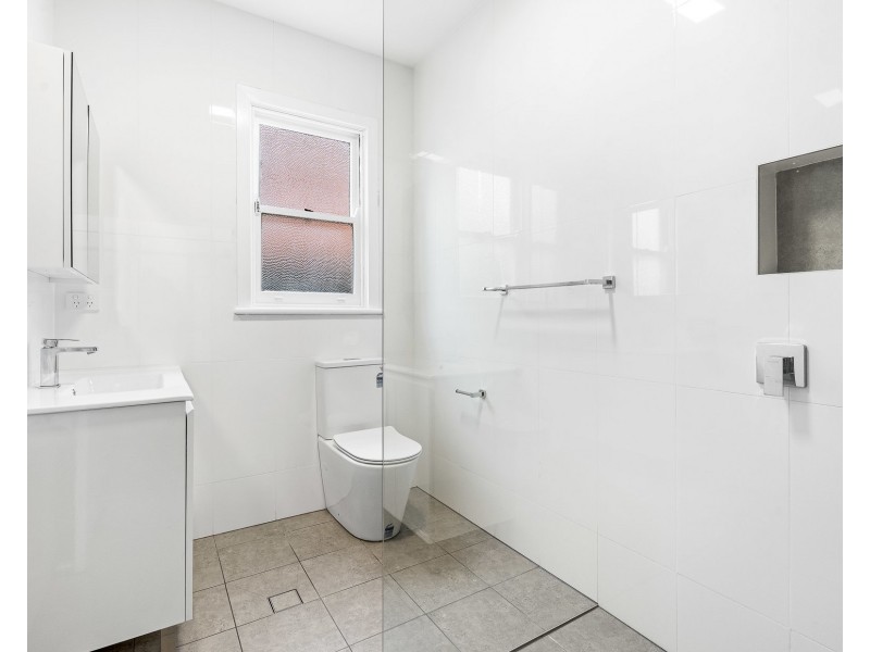 22  Glamis Street, Kingsgrove NSW 2208