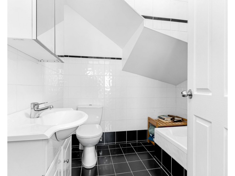 2/17 Newman Street, Mortdale NSW 2223