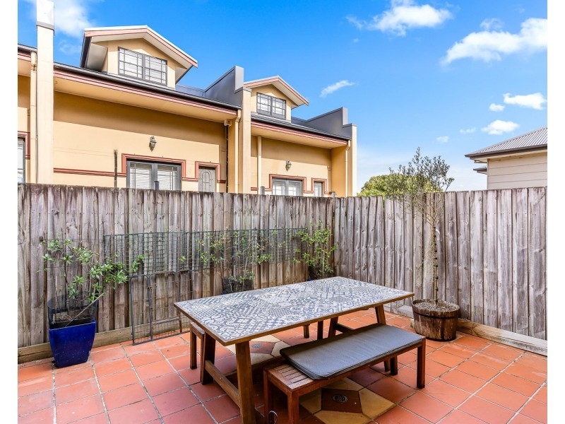 2/17 Newman Street, Mortdale NSW 2223