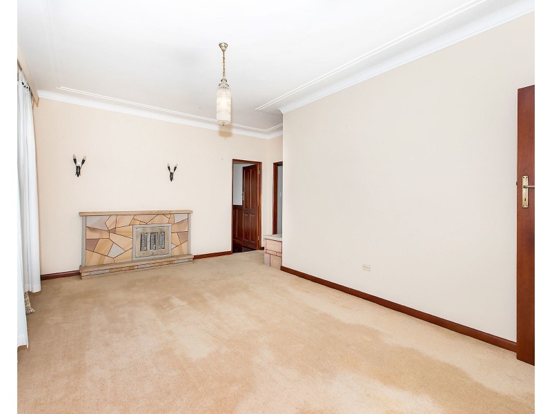 1A Wadsley Crescent, Connells Point NSW 2221