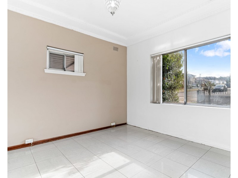 13 Balfour Road, Narwee NSW 2209