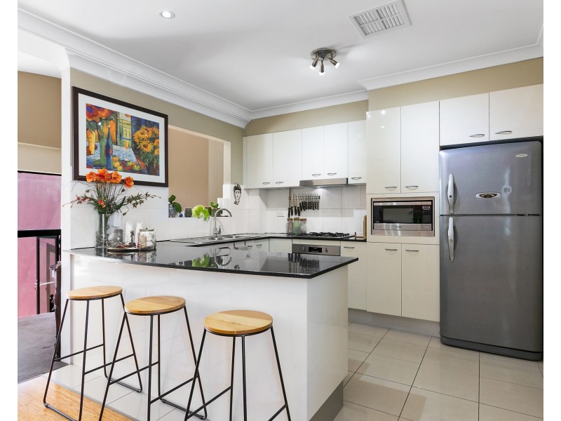 4/2 Carwar Lane, Carss Park NSW 2221