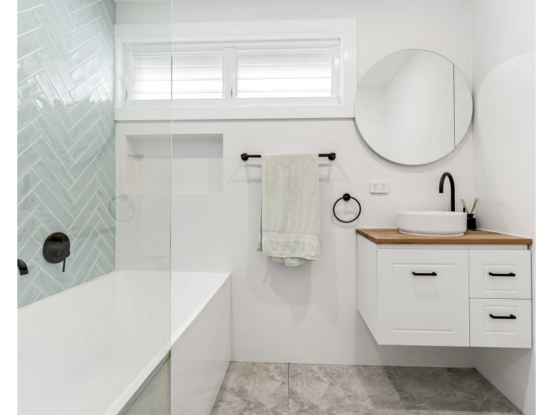 17 Whitegates Avenue, Peakhurst Heights NSW 2210