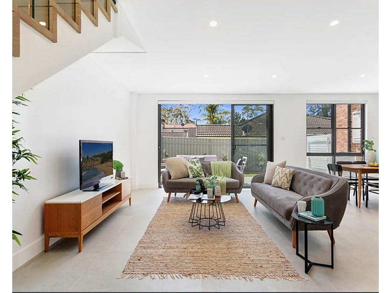 2/4 Premier Street, Gymea NSW 2227