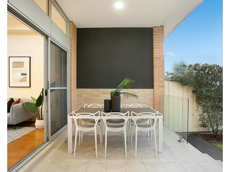 6 Woodburn Avenue, Panania NSW 2213