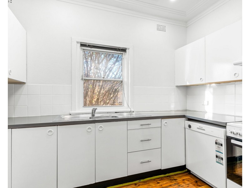 10 Henry Road, Riverwood NSW 2210