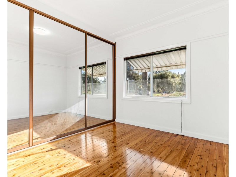 10 Henry Road, Riverwood NSW 2210