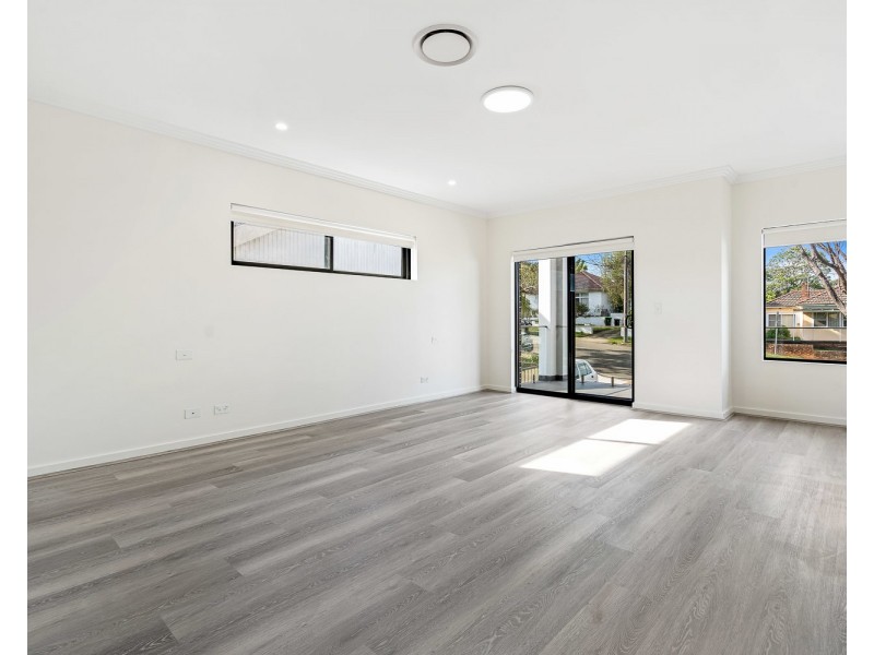 61 Stoddart Street, Roselands NSW 2196