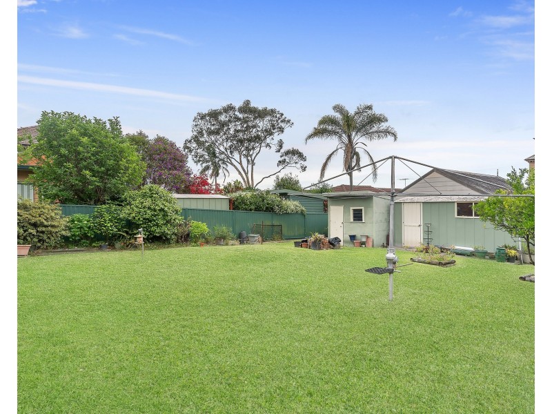 18 Rosebery Street, Penshurst NSW 2222