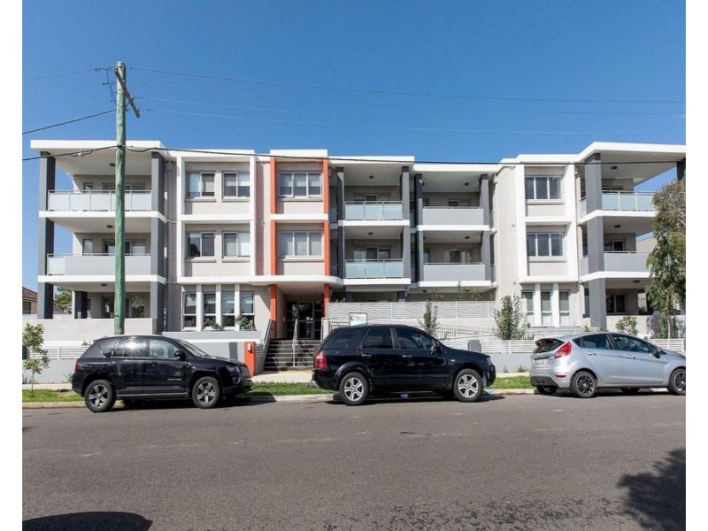 4/61-65 Trafalgar Street, Peakhurst NSW 2210