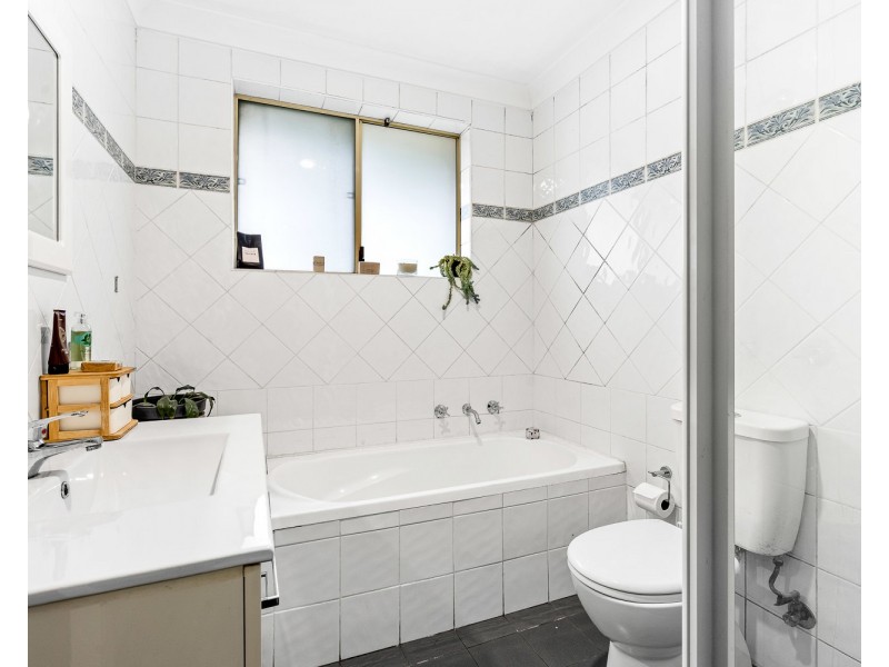 4/102 Sproule Street, Lakemba NSW 2195