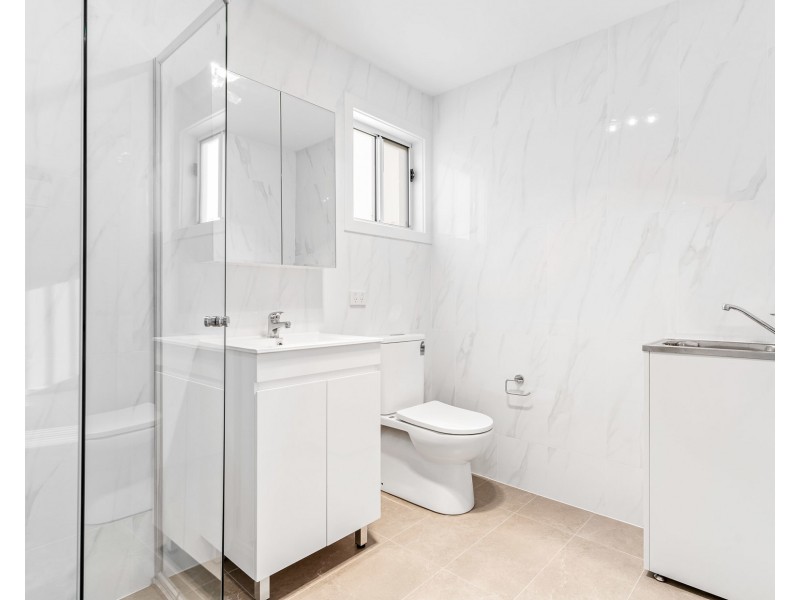 1/11a  Glamis Street, Kingsgrove NSW 2208