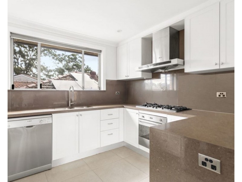 31 Jindabyne Crescent, Peakhurst Heights NSW 2210