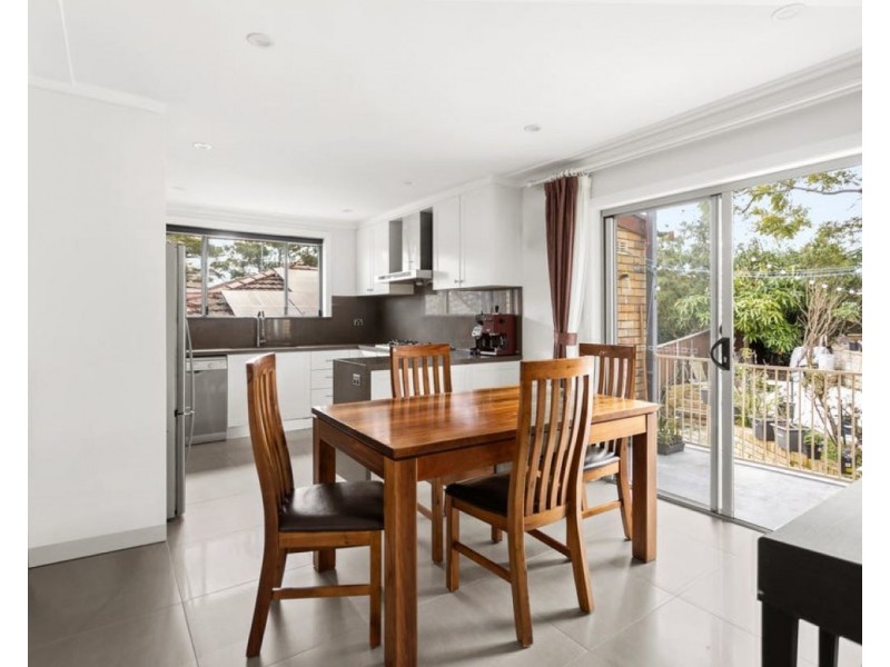 31 Jindabyne Crescent, Peakhurst Heights NSW 2210