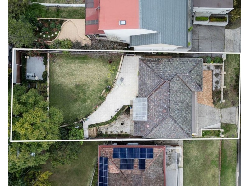 31 Jindabyne Crescent, Peakhurst Heights NSW 2210