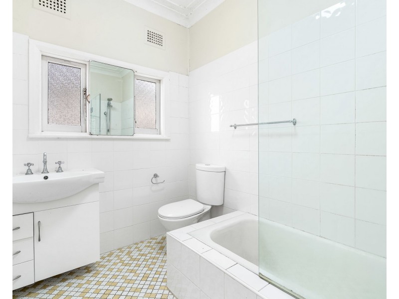 18 Rita Street, Narwee NSW 2209