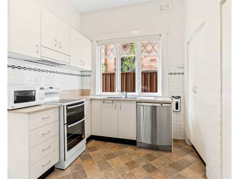 300 Bay Street, Brighton-le-sands NSW 2216